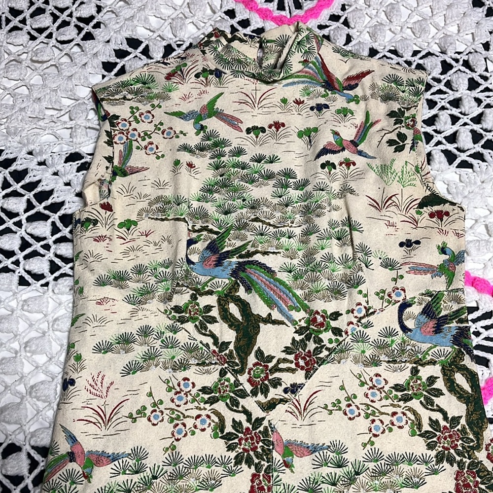 Absolutely gorgeous vintage Asian style dresss with phoenix and floral fabric - Picture 13 of 15